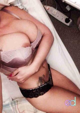 Exeter | Escort Roxy-26-1456587-photo-3