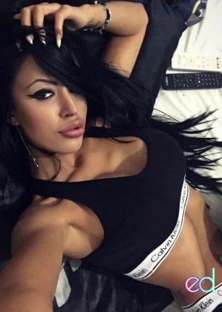 Cardiff | Escort Conny-26-1453159-photo-1