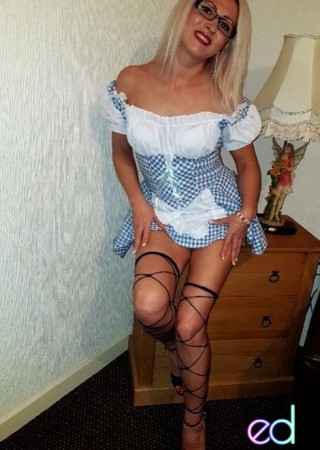 Blackpool | Escort CARLA-27-1450560-photo-3