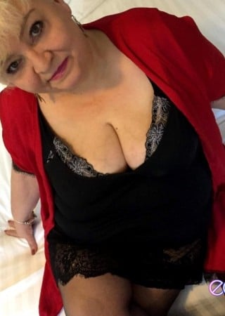 Chester | Escort Michelle-50-1457367-photo-1