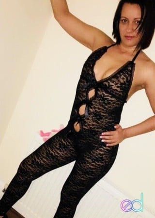 Luton | Escort Tina-33-1453543-photo-4