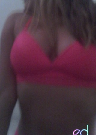 London | Escort SCANDALOUS-SCARLET-1443103-photo-1