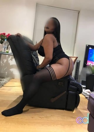 Cardiff | Escort Carol-23-1452776-photo-2