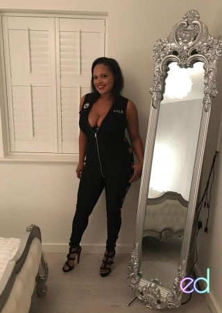 Leeds | Escort Aisha-27-1451018-photo-1