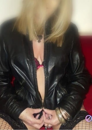 Londonderry | Escort Carol-33-1457025-photo-3