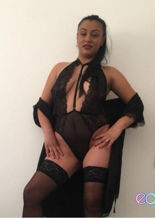 Cardiff | Escort AYSHA-19-1452643-photo-2