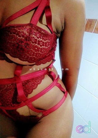 Bromley | Escort Curvy T-28-1462659-photo-3