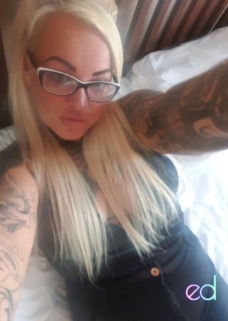 Wombwell | Escort Betty-27-1495710-photo-4