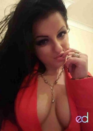 Johnstone | Escort Karolina-28-1502701-photo-1