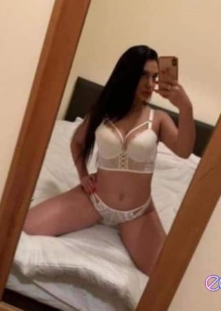 Liverpool | Escort CELSEA-20-1461436-photo-2