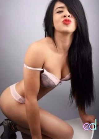 Lincoln | Escort Brunette-22-1453076-photo-2