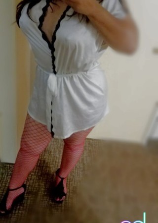 Chesterfield | Escort CARREN-21-1446008-photo-2