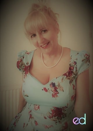 Chester | Escort Lorna Blu-50-1448182-photo-1