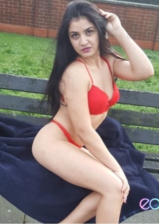 Southampton | Escort SARAH-24-1462487-photo-2