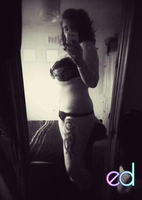 Dover | Escort Bailey-26-1446791-photo-1