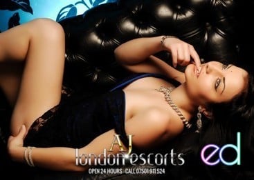 London | Escort Isabella-1443311-photo-4