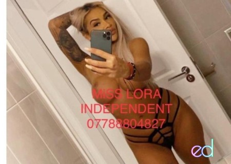 Knowl Wall | Escort LORAFEW DAYS IN STOKE-1517089-photo-2