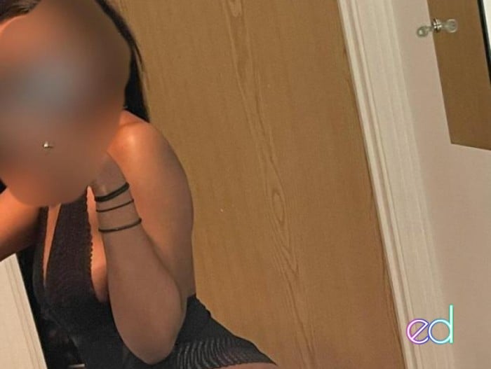 Frome | Escort taylor-25-1503977-photo-4